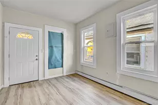 38 Marvin St, Far Rockaway, NY 11691 - Photo 4