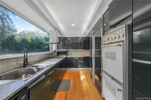 24 Mineola Ave, Roslyn, NY 11576 - Photo 18