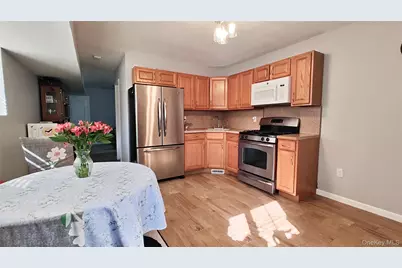 116 Churchill Avenue, New York, NY 10309 - Photo 28