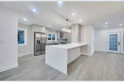 99 N Corona Avenue, Valley Stream, NY 11580 - Photo 10