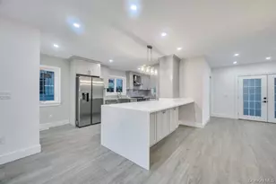 99 N Corona Ave, Valley Stream, NY 11580 - Photo 10