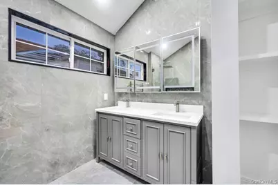 99 N Corona Avenue, Valley Stream, NY 11580 - Photo 32