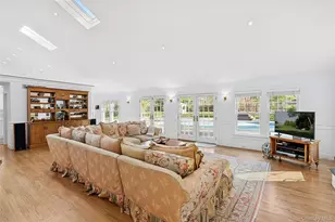 8 Eastridge Ct, Westhampton, NY 11977 - Photo 10