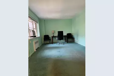 66-10 149th Street #4D, Flushing, NY 11367 - Photo 4