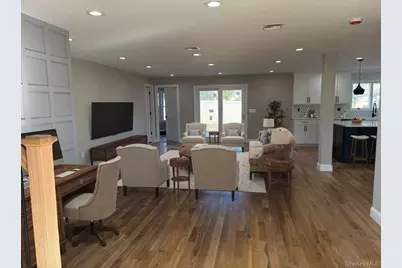 25 Furrow Lane, Levittown, NY 11756 - Photo 8