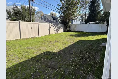 25 Furrow Lane, Levittown, NY 11756 - Photo 4