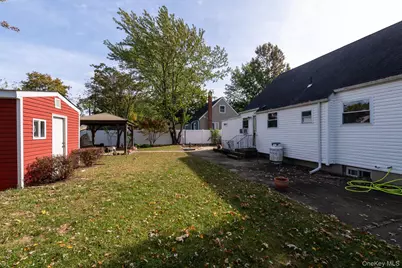 245 Ackerman Street, Central Islip, NY 11722 - Photo 20