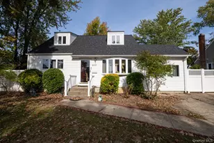 245 Ackerman St, Central Islip, NY 11722 - Photo 2