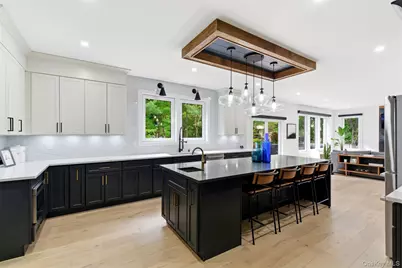 2 Overlook Drive, Mount Sinai, NY 11766 - Photo 8