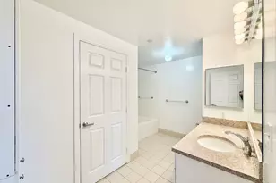 300 Mamaroneck Ave, White Plains, NY 10605 - Photo 10