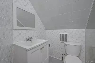 26 Sky Lane, Levittown, NY 11756 - Photo 24