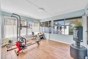 26 Sky Ln, Levittown, NY 11756 - Photo 18