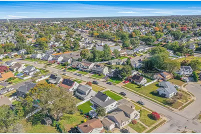 26 Sky Lane, Levittown, NY 11756 - Photo 36