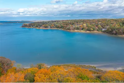 30 Cordwood Path, Saint James, NY 11780 - Photo 2