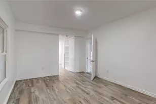 12 Periwinkle Dr, Bohemia, NY 11716 - Photo 12