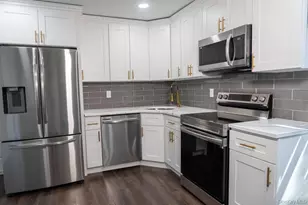 174 Woodycrest Dr, Farmingville, NY 11738 - Photo 8