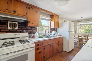 59 Wood St, Lynbrook, NY 11563 - Photo 14