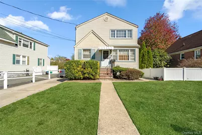 59 Wood Street, Lynbrook, NY 11563 - Photo 1
