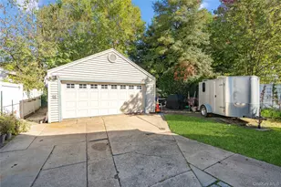 59 Wood St, Lynbrook, NY 11563 - Photo 4