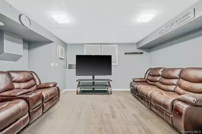 1655 Stein Drive, Bay Shore, NY 11706 - Photo 36