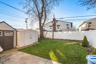 151-42 82nd St, Howard Beach, NY 11414 - Photo 22