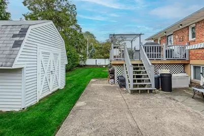 168A N Oak Street, Massapequa, NY 11758 - Photo 24