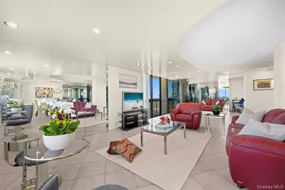 269-10 Grand Central Parkway #30N, Floral Park, NY 11005 - Photo 14