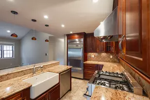 41-16 249th St, Little Neck, NY 11363 - Photo 8