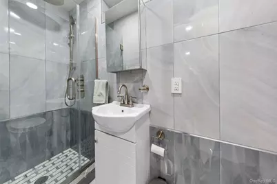 158-18 77th Avenue, Fresh Meadows, NY 11366 - Photo 18