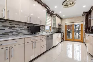 158-18 77th Ave, Fresh Meadows, NY 11366 - Photo 6