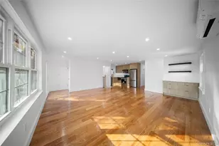 11-20 128th St, College Point, NY 11356 - Photo 18