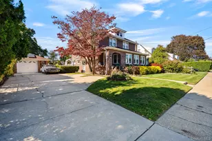 736 Bellmore Rd, North Bellmore, NY 11710 - Photo 2