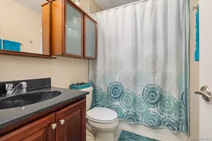 8 Scarborough Dr, Smithtown, NY 11787 - Photo 24