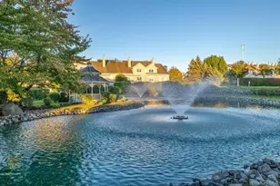 8 Scarborough Dr, Smithtown, NY 11787 - Photo 34