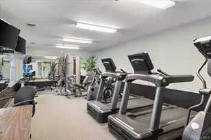 8 Scarborough Dr, Smithtown, NY 11787 - Photo 40