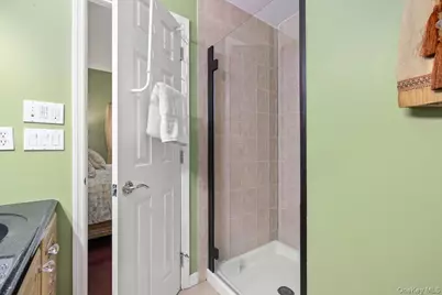 8 Scarborough Drive, Smithtown, NY 11787 - Photo 20