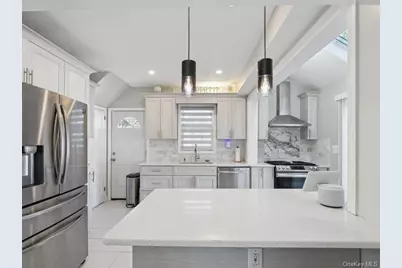 59 E 21st Street, Huntington Station, NY 11746 - Photo 14