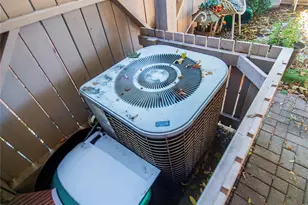 1807 Holly Walk, Poughkeepsie, NY 12603 - Photo 22