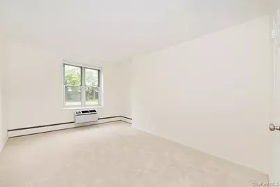 195 S Middle Neck Road #2-L, Great Neck, NY 11021 - Photo 18