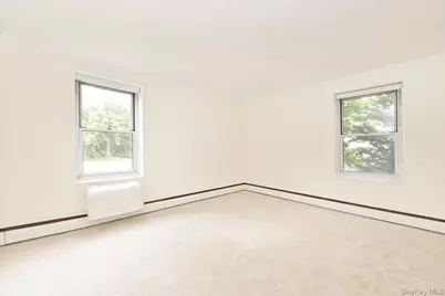 195 S Middle Neck Road #2-L, Great Neck, NY 11021 - Photo 14