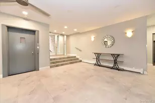 195 S Middle Neck Rd, Great Neck, NY 11021 - Photo 24