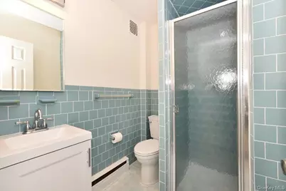 195 S Middle Neck Road #2-L, Great Neck, NY 11021 - Photo 22