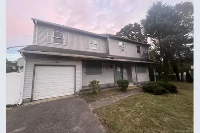 25 Avenue B, Holbrook, NY 11741 - Photo 28