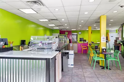 80 Bayville Avenue, Bayville, NY 11709 - Photo 2