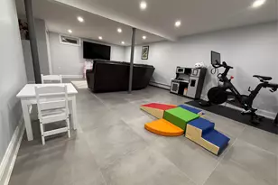 158-11 84th St, Howard Beach, NY 11414 - Photo 22