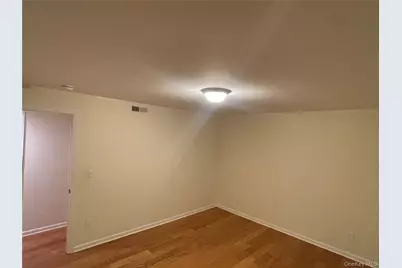 1001 McIntosh Place, Newburgh, NY 12550 - Photo 32