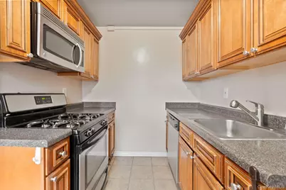 66-15 Park Drive East #B, Kew Gardens, NY 11357 - Photo 10