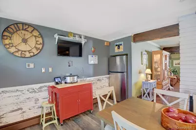 444 Division Avenue, Hicksville, NY 11801 - Photo 6