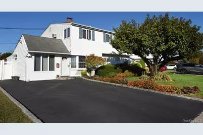 444 Division Avenue, Hicksville, NY 11801 - Photo 2