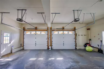 27 Gallagher Lane, Pleasant Valley, NY 12569 - Photo 20